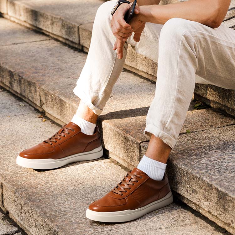 Step Up Your Style: The Ultimate Guide to Men's Casual Brown Leather Shoes