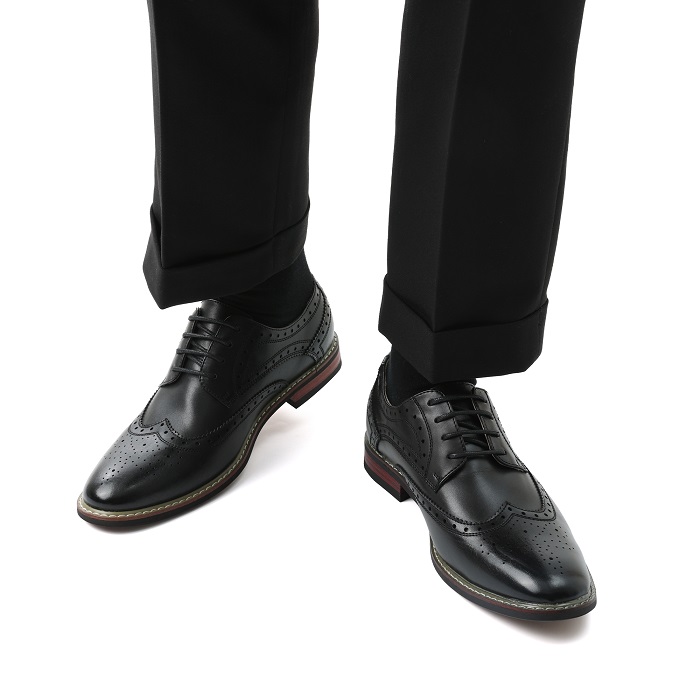 7 Best Black Dress Shoes Outfit Ideas for Effortless Elegance