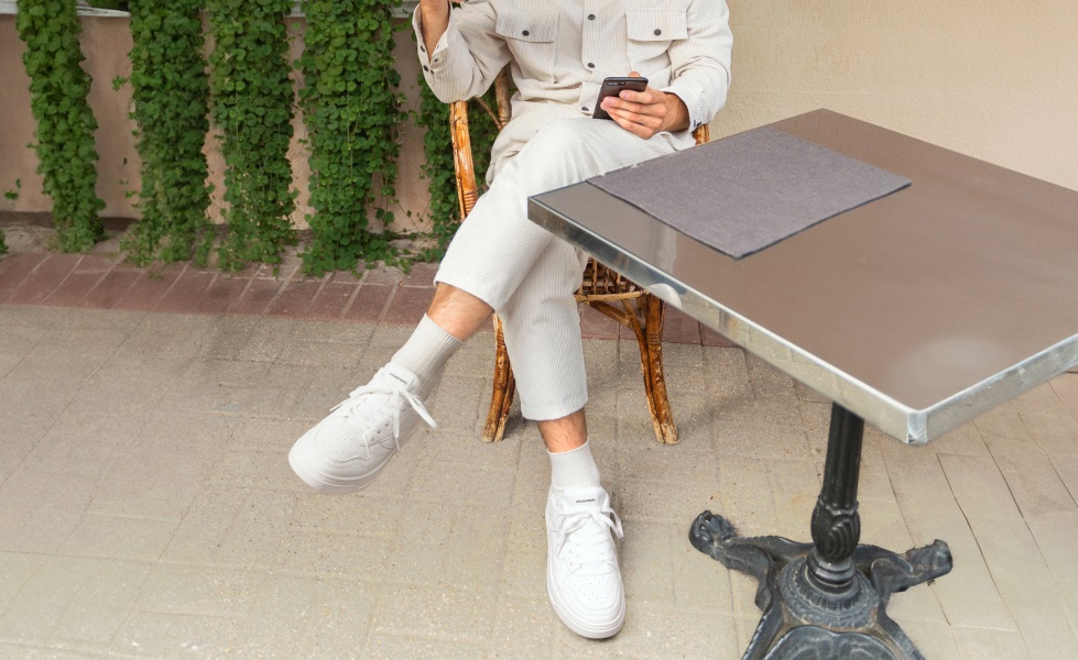 9 Best Men's Street Style looks for Urban Vibe
