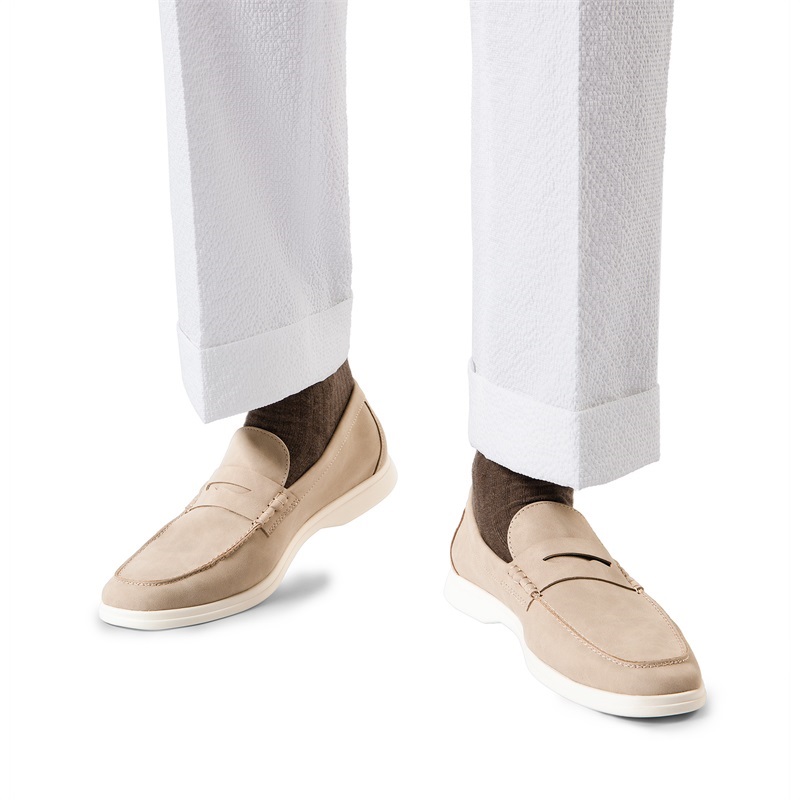 How to Pair Shoes with Summer Work Outfits for Men