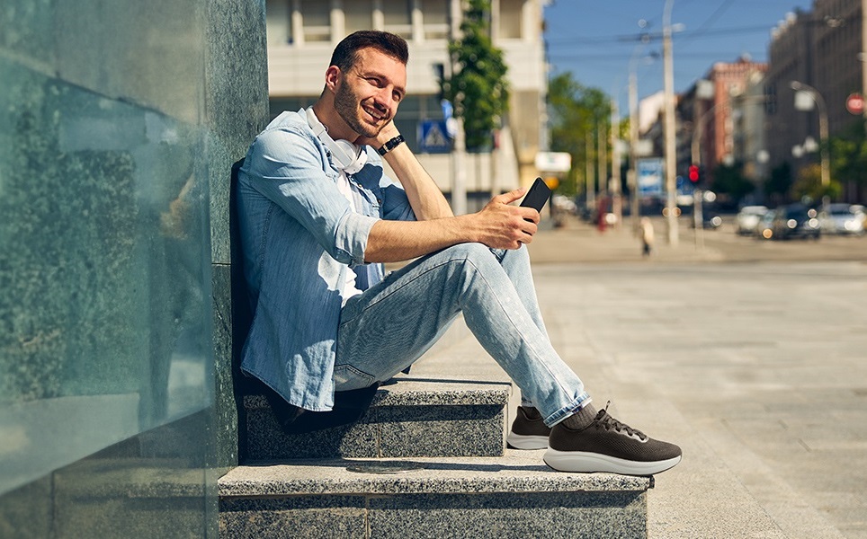 8 Best Men's Blue Jeans Outfit Ideas