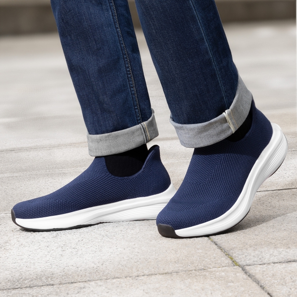 Men's Comfortable Slip-On Walking Sneakers - BLUE - 6