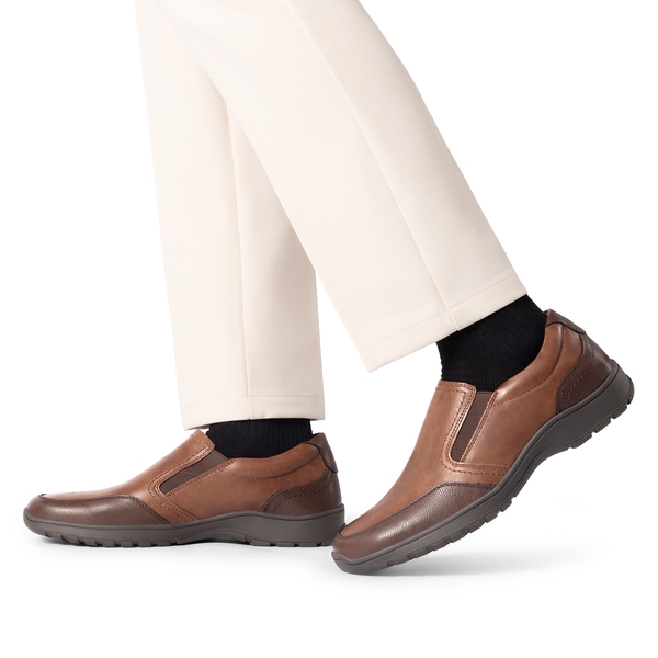 Men's Comfortable Slip-On Vegan Leather Loafers - BROWN - 6