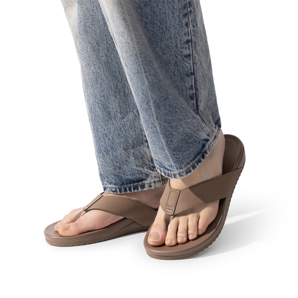 Men's PU Leather Flip Flops - BROWN - 6
